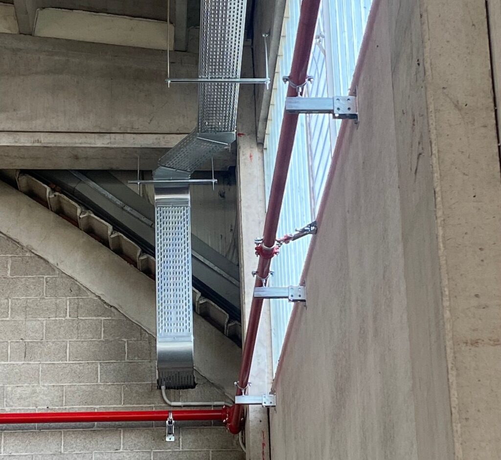 Deposito stoccaggio generi alimentari 3