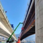 Staffaggio di più tubazioni lungo ponte