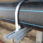 Staffaggio tubazione in plastica